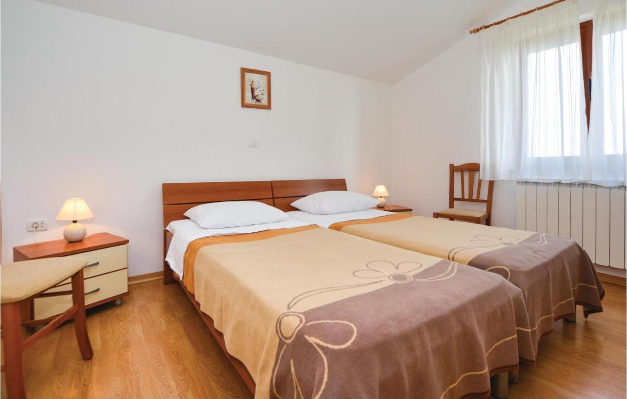 2 Bedroom Amazing Apartment In ポルトローシュ エクステリア 写真